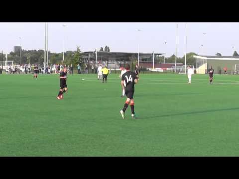 21 augustus 2013 VV De Meern B2 - Breukelen B1 vr 1-2 Doelpunt Jelle, assist Gio (1-0)