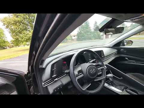 2022 Hyundai Elantra Preferred IVT w/Sun & Tech Package in Black for sale at Finch Hyundai in London, ON