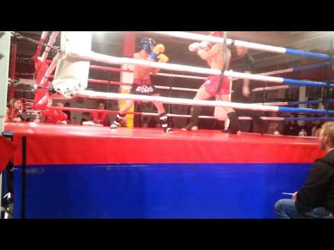 2013-11-09 Muay Thai Blake Weigel (Calgary CAN) John Nguyen (Calgary CAN) Smoker Fight