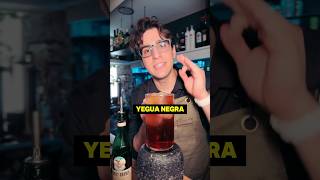 ⚠️ ¡NO PRUEBES LA BEBIDA MÁS FUERTE! La yegua negra… #shorts #bartender