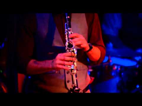 Little Violet Live electro swing