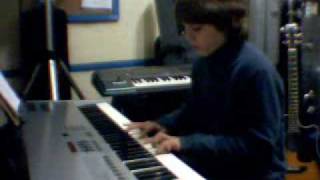 Video thumbnail for Boy 9 years old playing "Smoke On The Water" on the keyboard. by Mateus Schanoski