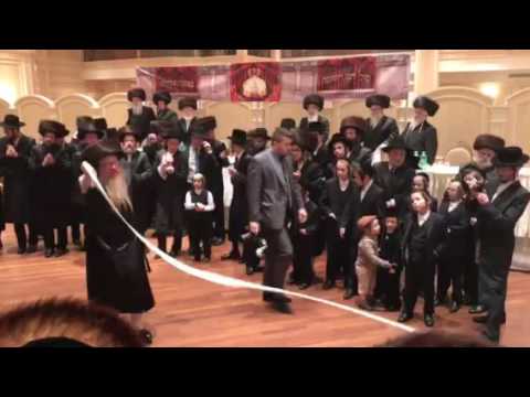 Bluzev mitzvah tantz