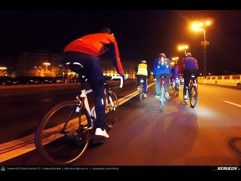 KERUCOV .ro: Masa Critica Bucuresti - Octombrie 2017 / Colectiv