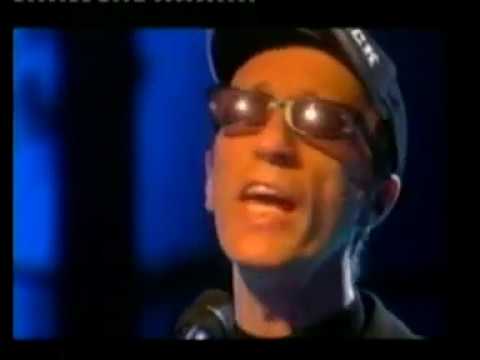 Love Hurts video