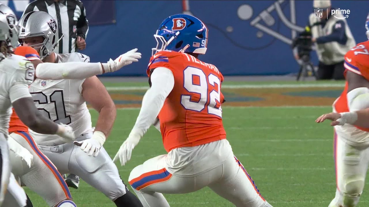 Tip Drill! Broncos capitalize off deflected pass