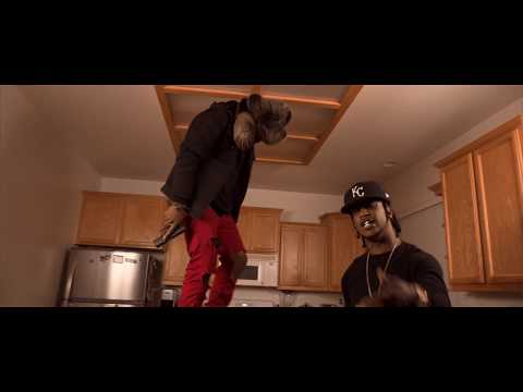 The Dakota Wytefoxx - Swoop Around Like Dej Loaf feat Khali Hu$tle (Official Music Video)