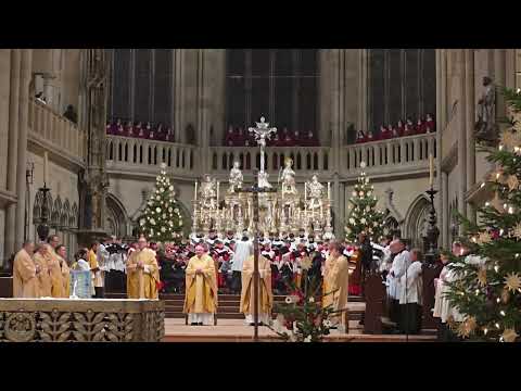 Missa brevis in DMajor-Kyrie-Mozart- Regensburger Domspatzen Christmette in Dom Regensburg 24.12.25