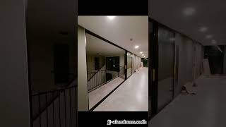 ชุดประตูบานเลื่อนแบ่งสามอิสระ