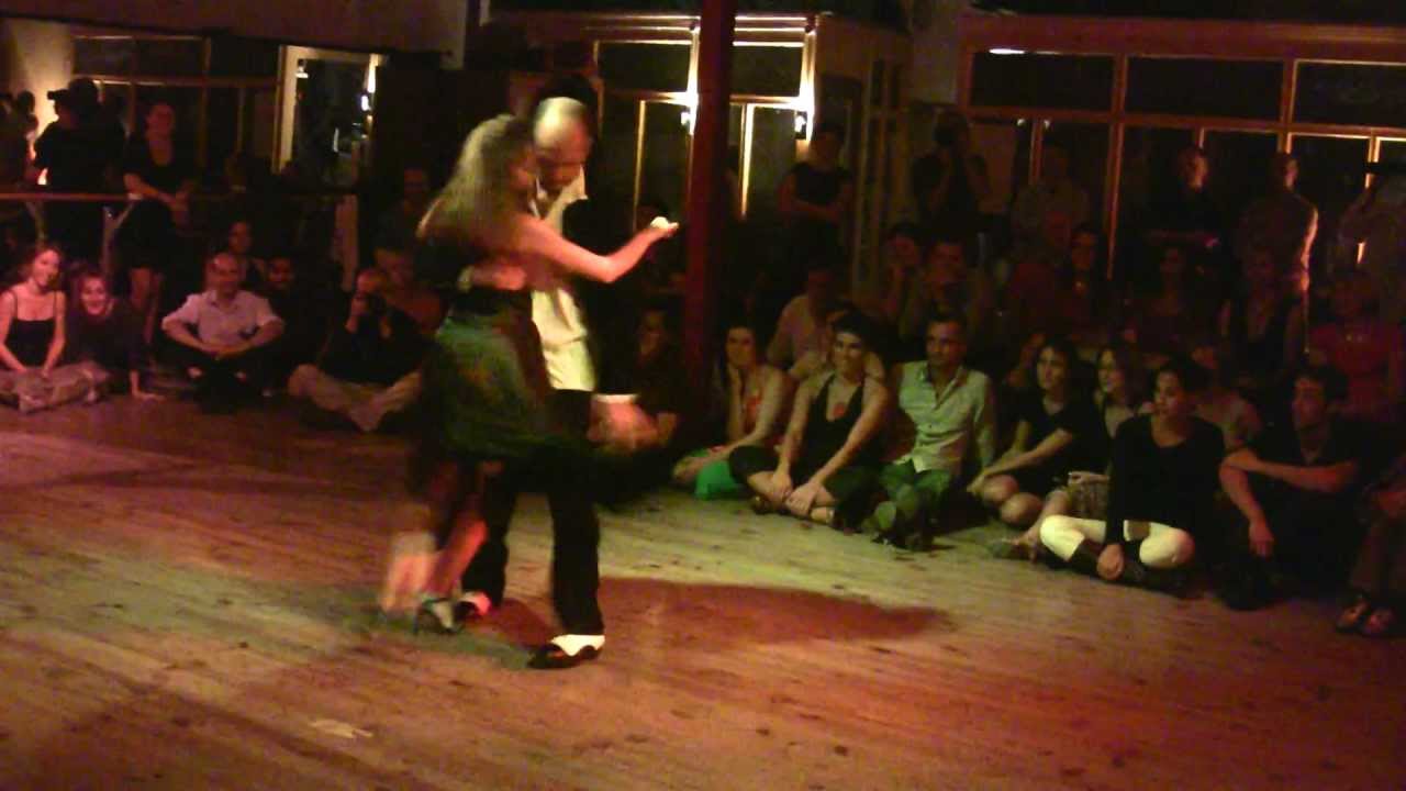 Tuba Tango : Horacio Godoy et Magdalena Gutierrez