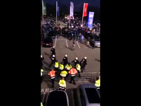 Hamburger SV vs Wolfsburg - Fans randalieren
