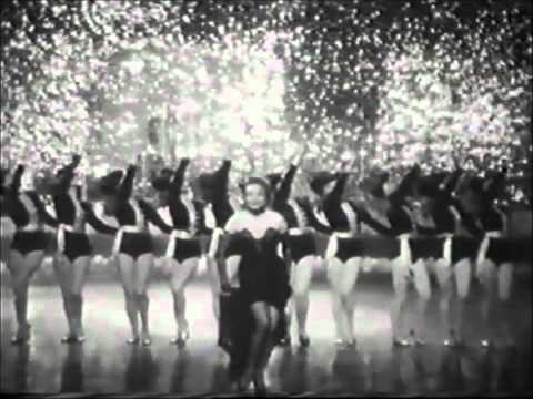 Filmszene aus Ehe in Dosen (1939) mit Grete Weiser und Hilde Hildebrand