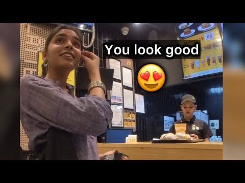 Conversation with strangers can change your life😍