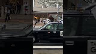 赤信号を無視する大阪の老害ババァ