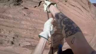 preview picture of video '[HD] Travis Ascending the Ropes Trail from the Colorado River in Page, AZ'