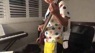 villa mariana - de tarde (bass cover)