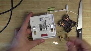 "2 minute teardown" of a ceiling switch and some "flapping".