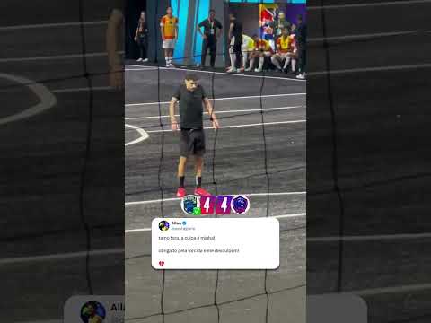 Ele perdeu duas vezes o pênalti... #shorts