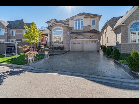 Home for sale at 4 Galrino Road, Brampton, ON L7A 0B5
