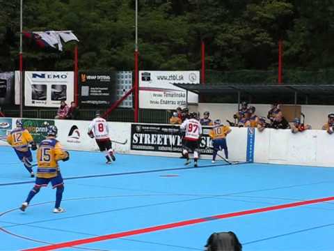 LG AZhokej Bratislava - HBK Lion Svidník (zostrih-šance)
