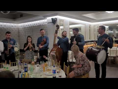 Muzykalni - podziękowania i przyspiewki  od gości weselnych za wspólne biesiadowanie 😀😀