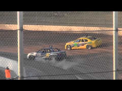 2015-10-10 Modified Sedans Tbar50 Hi-Tec Toowoomba Speedway - Heat 1