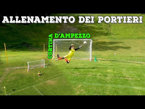 Goalkeeper Training: Volley Save - AC Milan Football Camp in Cortina d'Ampezzo