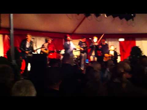 LUKAS GRAHAM 'DRUNK IN THE MORNING' featuring SKERRYVORE Live at Tonder Festival DK 2012