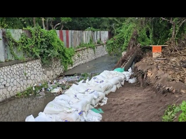 #EyeOnMelissa: Burger Gully residents brace for heavy rain as storm ...