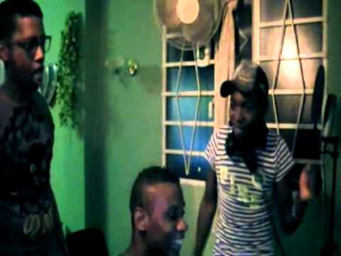 CALIENTA-EL CORTO ft EL TROYANO(3L 7R0Y4N0),,,,,lamadrina