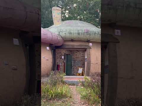 Hobbit house and beautiful song #sadika #southkorea ❤️||||