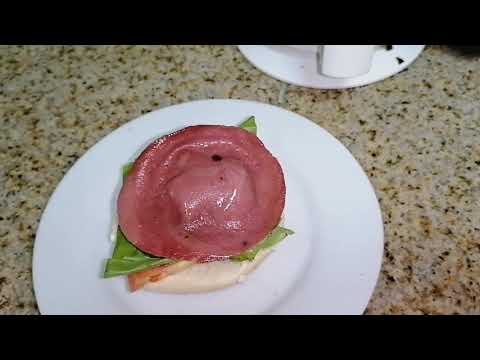 MORTADELLA BEEF WITH PEPPER BURGER