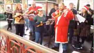 Derby Ukulele Club | Christmas Market Hall Performance 21.12.13