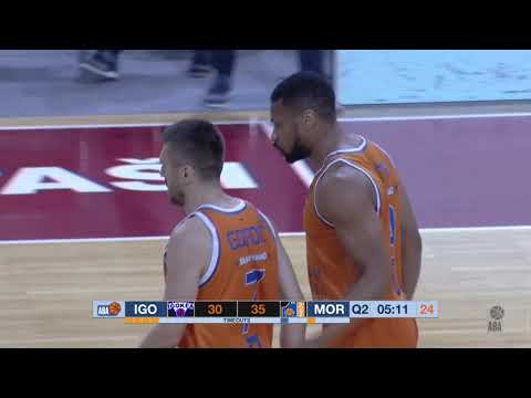 Taylor Smith elevates for the one-handed dunk (Igokea - Mornar, 27.4.2021)