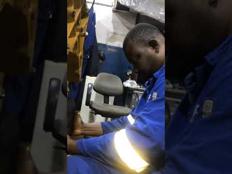 How To Install Front Crankshaft Oil Seal On Caterpillar Engine 3500 Series
