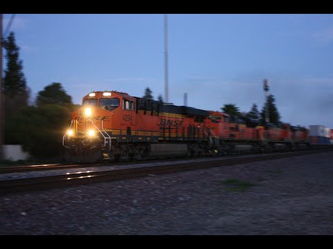 BNSF CLORIC leaving Figarden siding after 716 passed