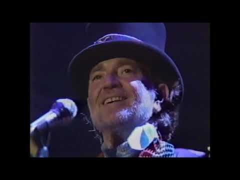Willie Nelson New Year's Eve Party 1984 - Intro and Whiskey River