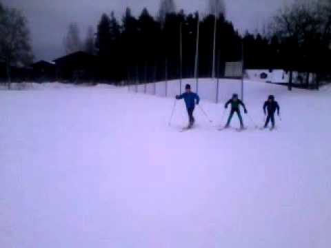 Tävling på skidor i Slätta.