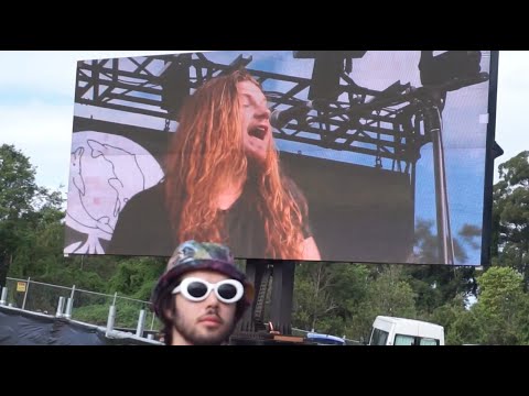 The VANNS - Fake Friends (Official Video)