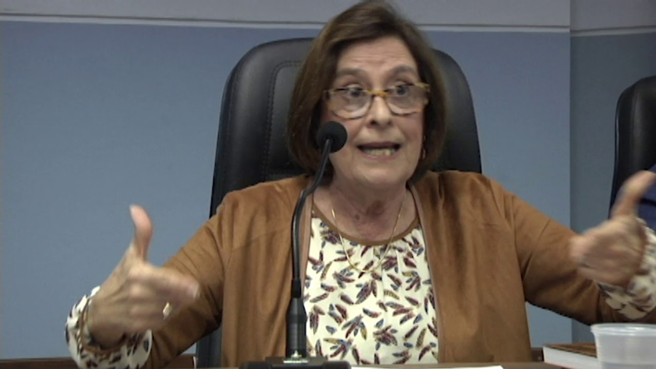 Ângela de Castro Gomes fala sobre sua obra "A invenção do trabalhismo"