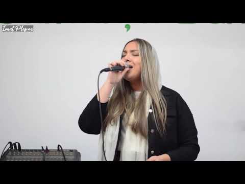 Diana Valentina -  Sfânt e numele Tău Live Biserica ”Sămânța Bună”