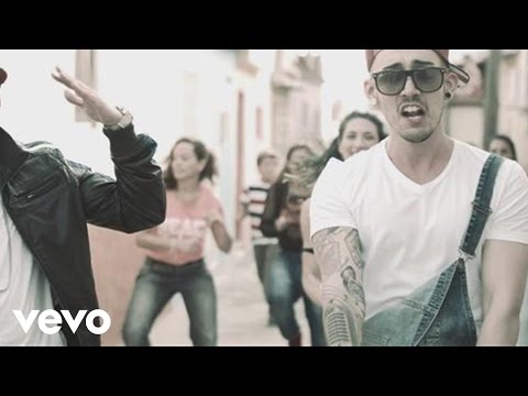 Estilo Libre - Hace Calor (Official Video) ft. CHK