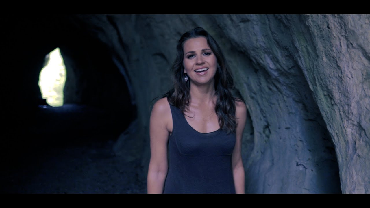 Behind the scenes part 2/5 of the making of "Bebende Erde" / "Terra Tremante" / "Terra Temblante"