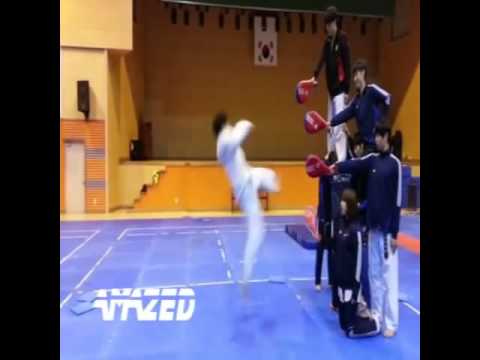 Quadruple Tornado Kick