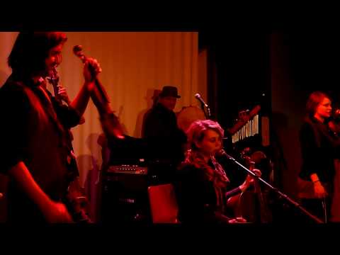 Warsaw Village Band - Zurawie
