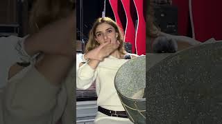 — Ինձ կսովորեցնե՞ք դհոլ նվագել😁