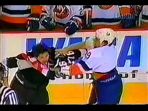 Eric Godard vs Andrew Peters