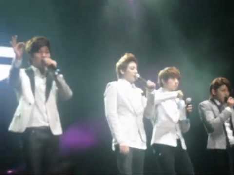 121101 U-KISS en Perú - 0330 Acapella & Speech II with Peruvian KISSMEs