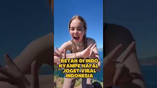 Download lagu Beautiful foreigner loves Indonesia #foreigner #dancing #viral mp3
