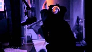 Download lagu Marya Genova - Haruskah Ku Mati Live at 5 Radio Station in Bogor - 240115 mp3